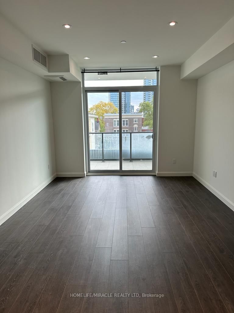Photo 6 of Unit 308, 741 King St W, Kitchener, Uptown Waterloo/Westmount — HOMEH