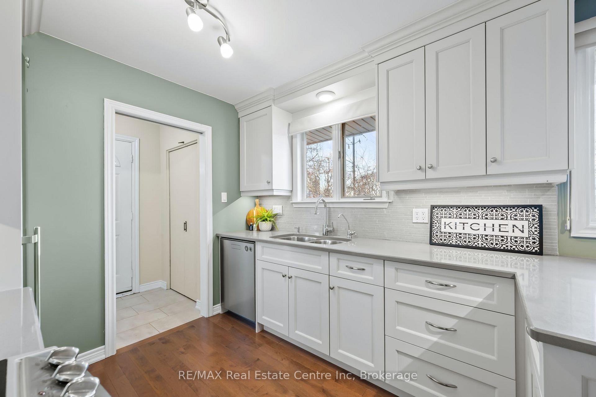 Photo 4 of 94 Glenburnie Drive, Guelph, Grange Road — HOMEH