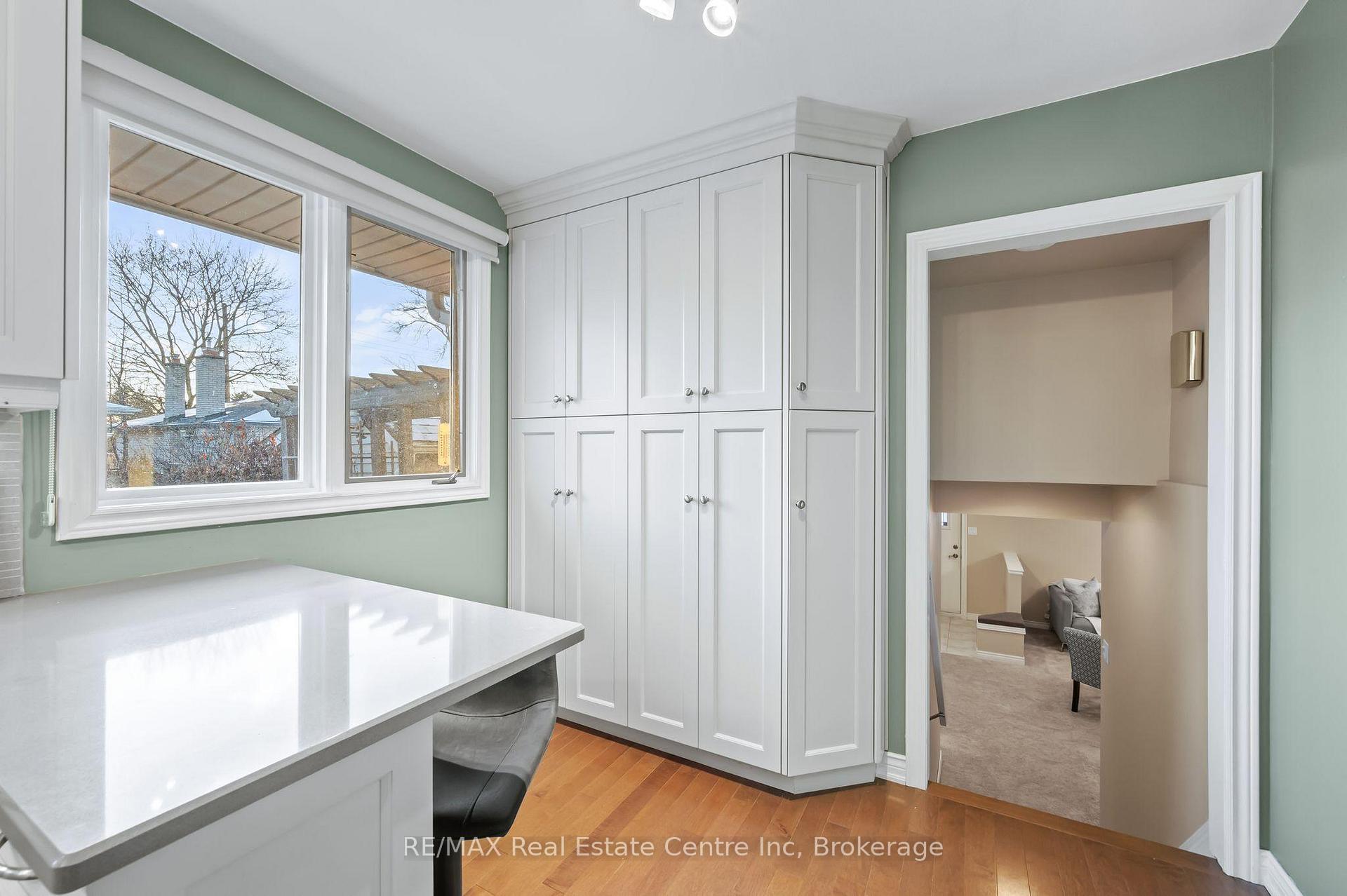 Photo 7 of 94 Glenburnie Drive, Guelph, Grange Road — HOMEH
