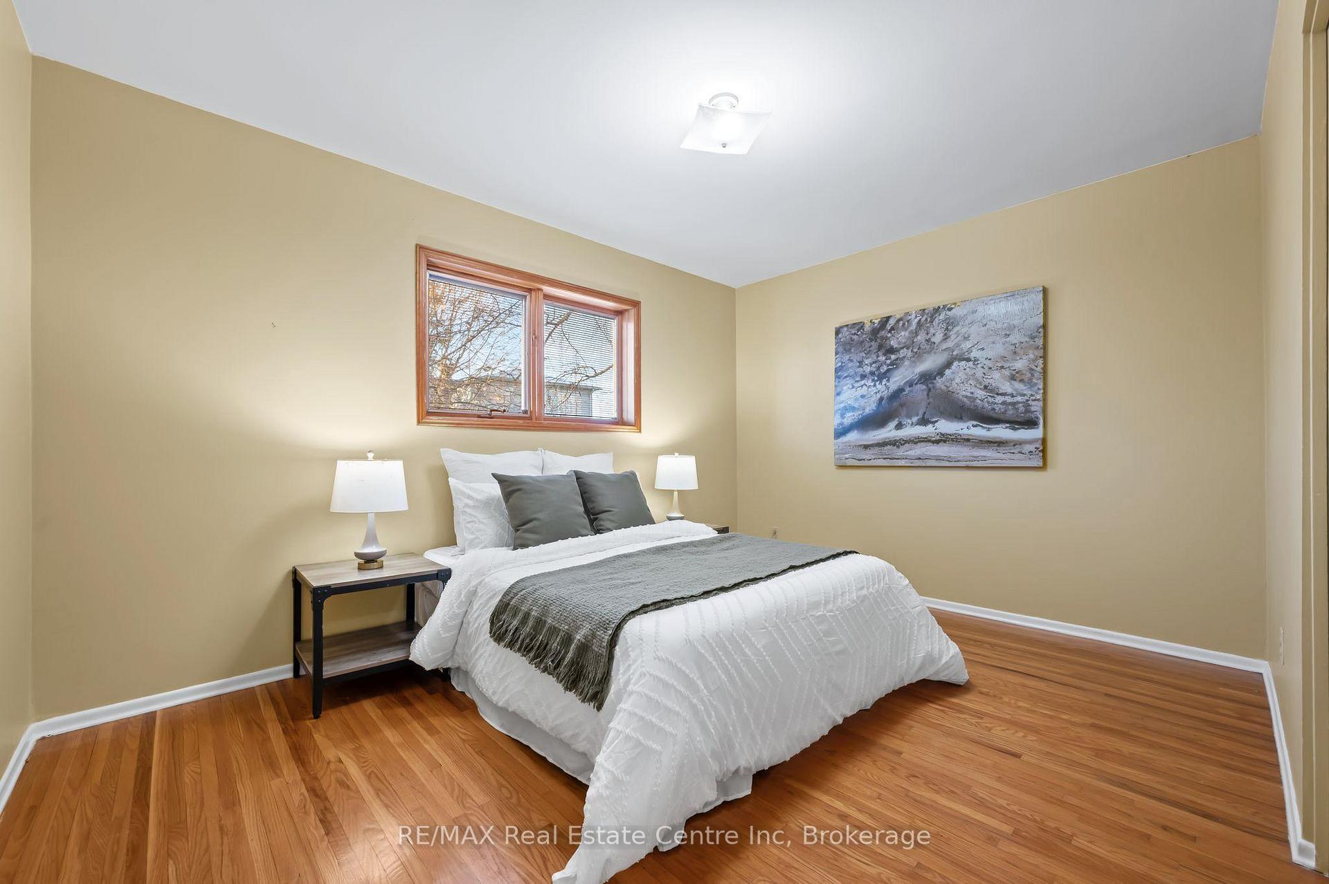 Photo 12 of 94 Glenburnie Drive, Guelph, Grange Road — HOMEH