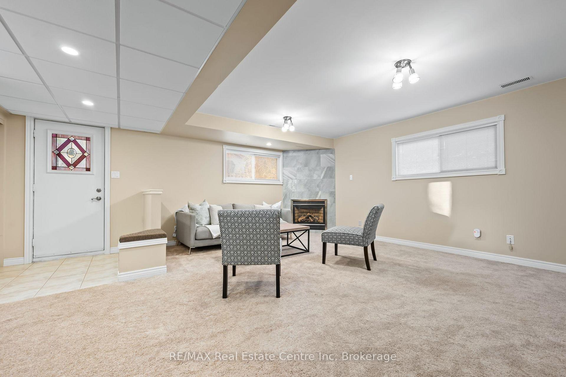 Photo 16 of 94 Glenburnie Drive, Guelph, Grange Road — HOMEH