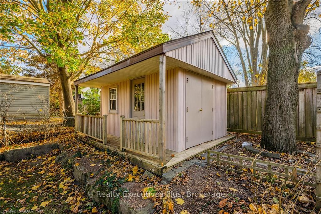 Photo 50 of 8 Echo Drive, Guelph, Dovercliffe Park/Old University — HOMEH