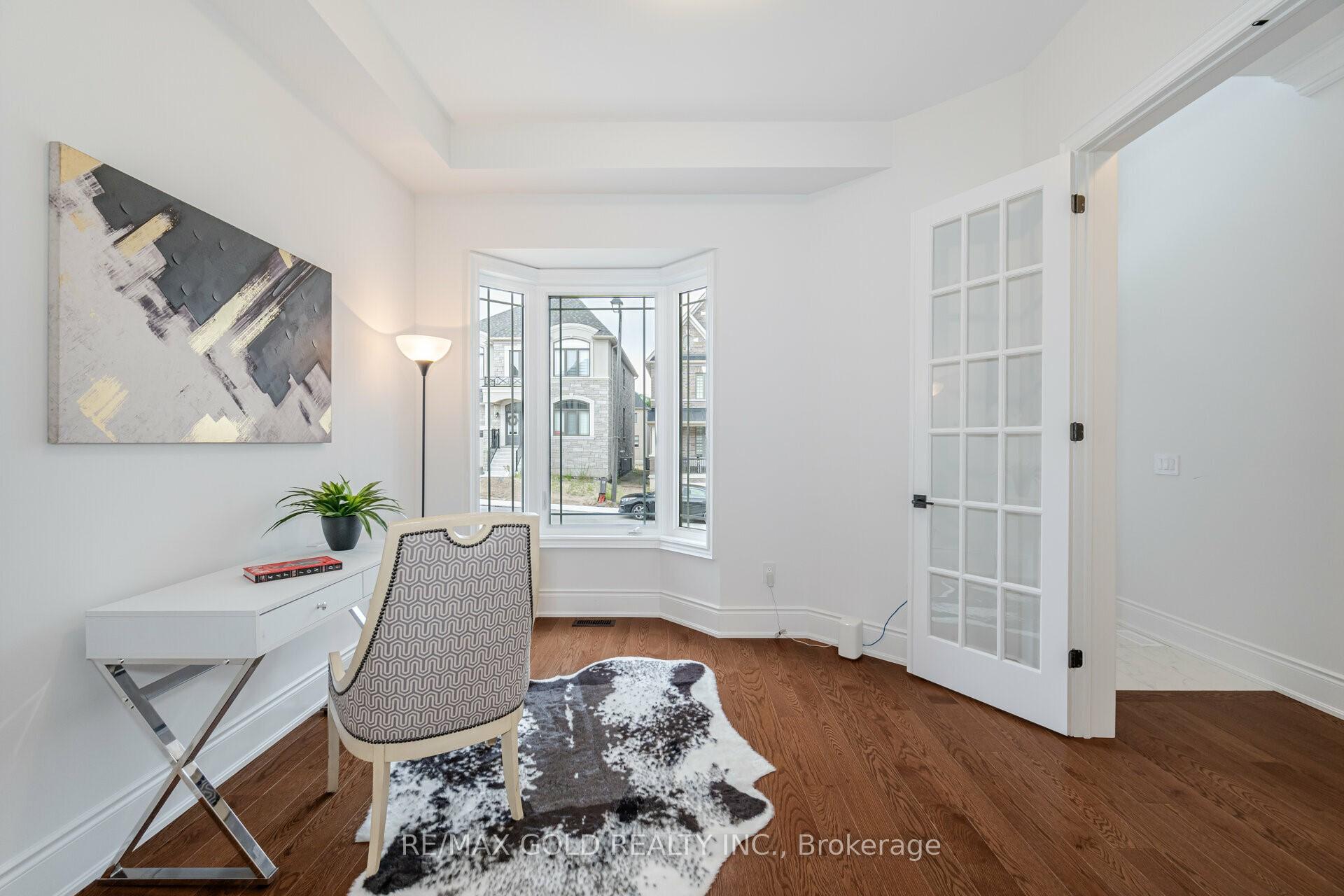 Photo 3 of 121 Raspberry Ridge Avenue, Caledon, Caledon East — HOMEH