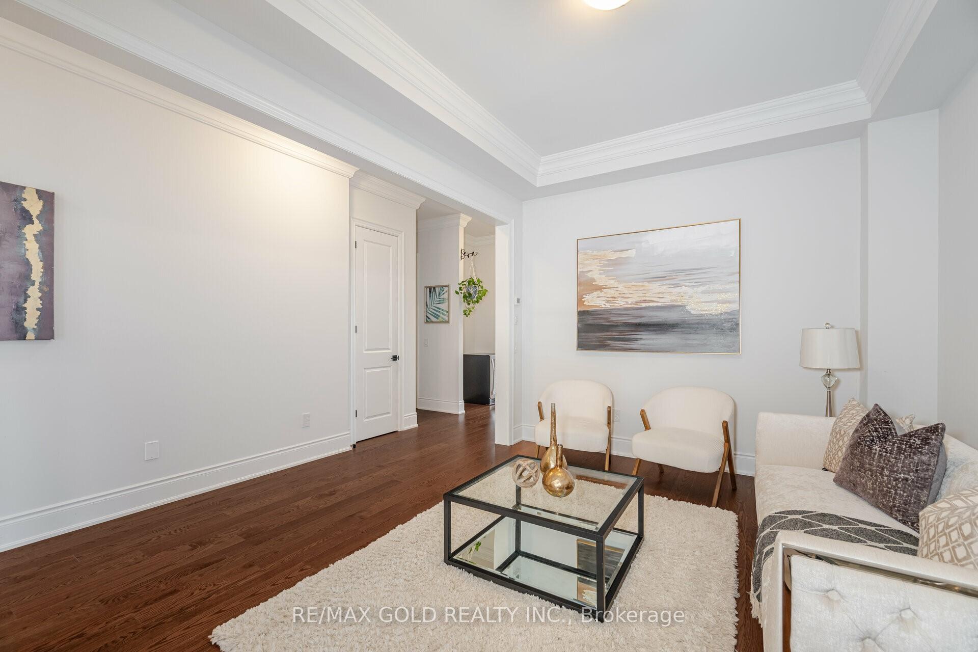 Photo 7 of 121 Raspberry Ridge Avenue, Caledon, Caledon East — HOMEH