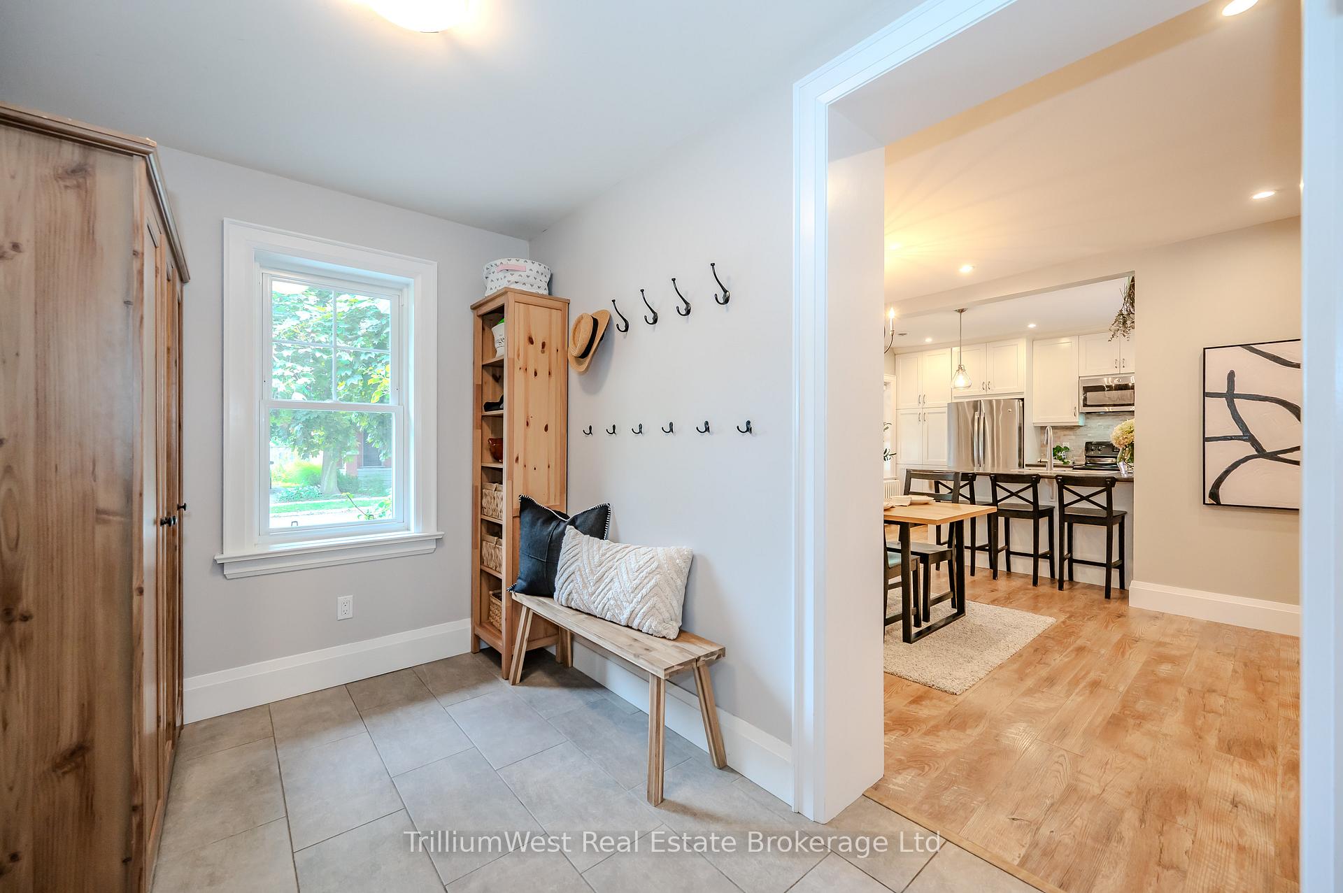 Photo 4 of 7 Alexandra Street, Guelph, Exhibition Park — HOMEH