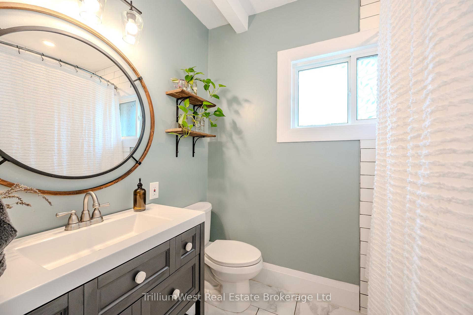 Photo 14 of 7 Alexandra Street, Guelph, Exhibition Park — HOMEH