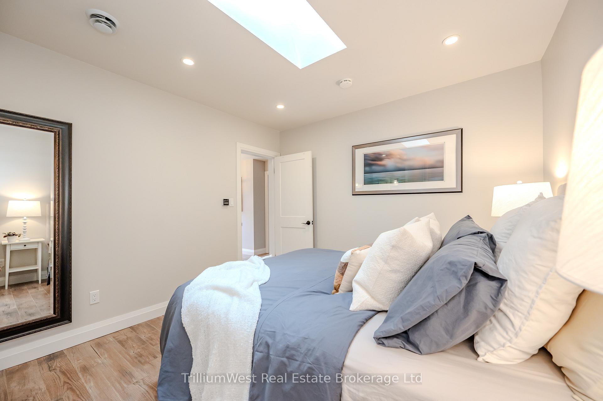 Photo 27 of 7 Alexandra Street, Guelph, Exhibition Park — HOMEH