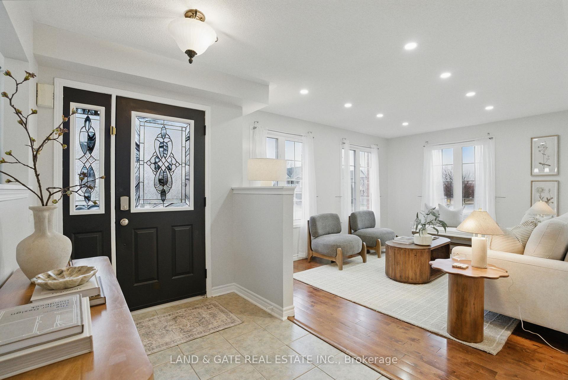 Photo 5 of 331 Longworth Avenue, Clarington, Bowmanville — HOMEH