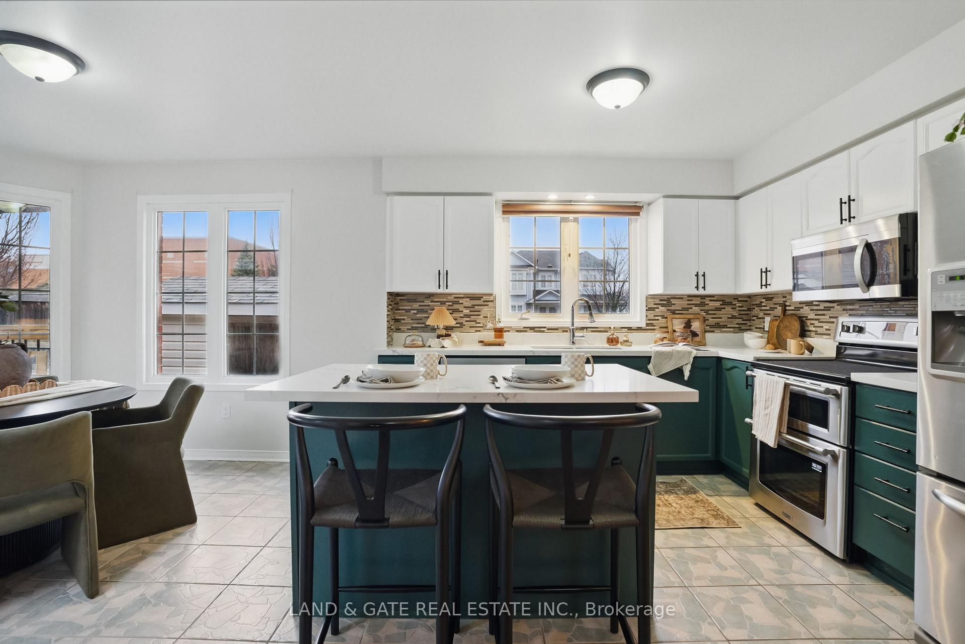 Photo 17 of 331 Longworth Avenue, Clarington, Bowmanville — HOMEH