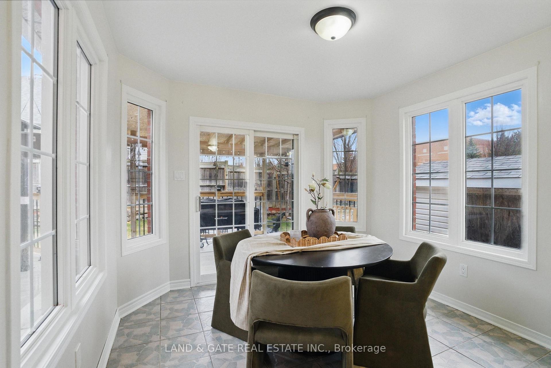 Photo 19 of 331 Longworth Avenue, Clarington, Bowmanville — HOMEH