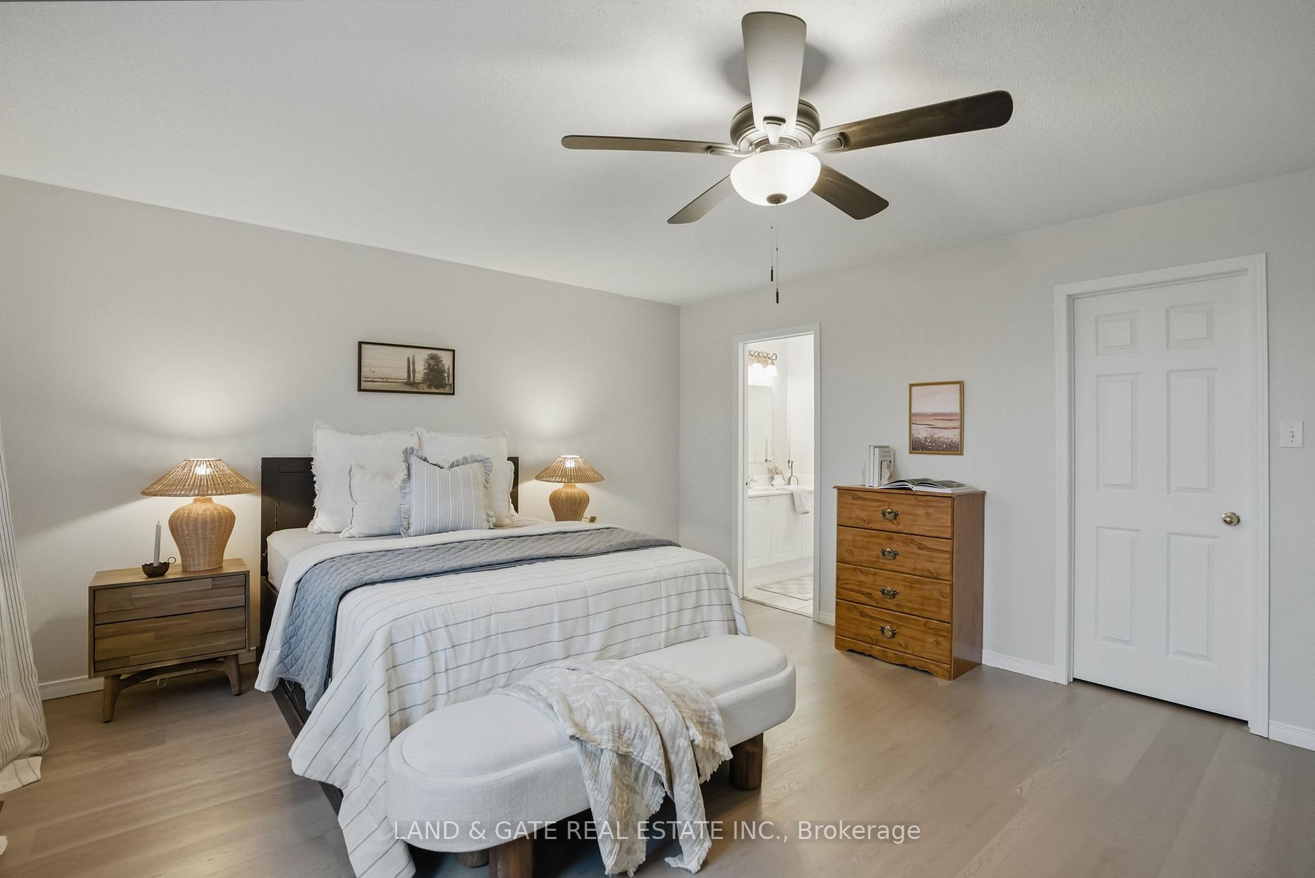Photo 28 of 331 Longworth Avenue, Clarington, Bowmanville — HOMEH