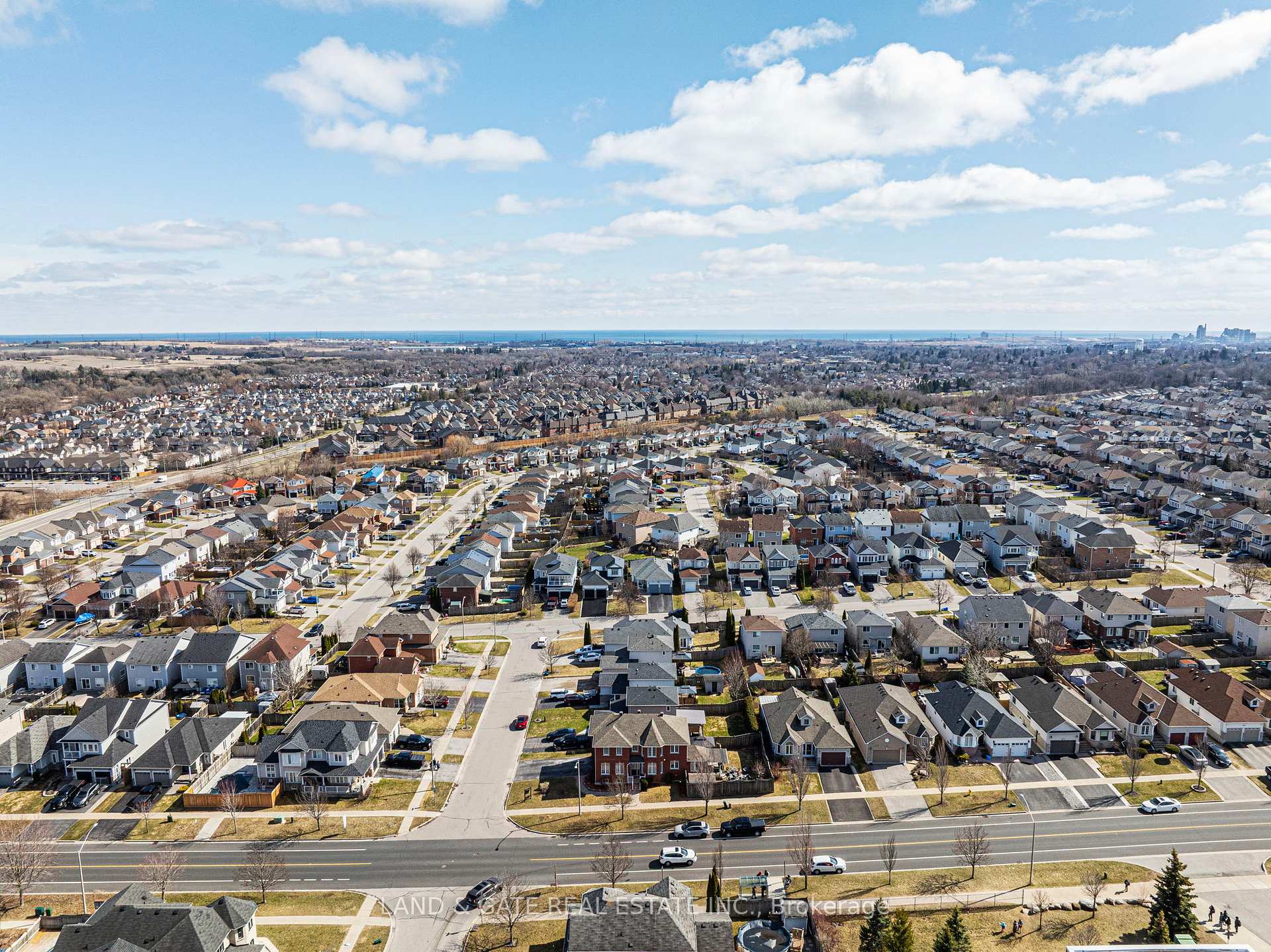 Photo 50 of 331 Longworth Avenue, Clarington, Bowmanville — HOMEH