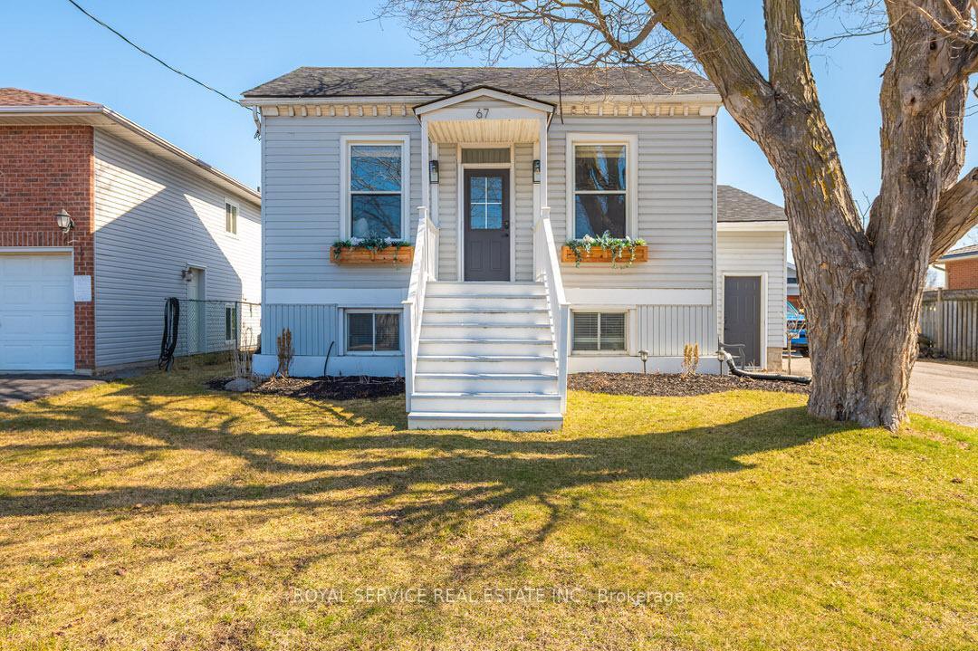 Photo 2 of 67 Duke Street, Clarington, Bowmanville — HOMEH