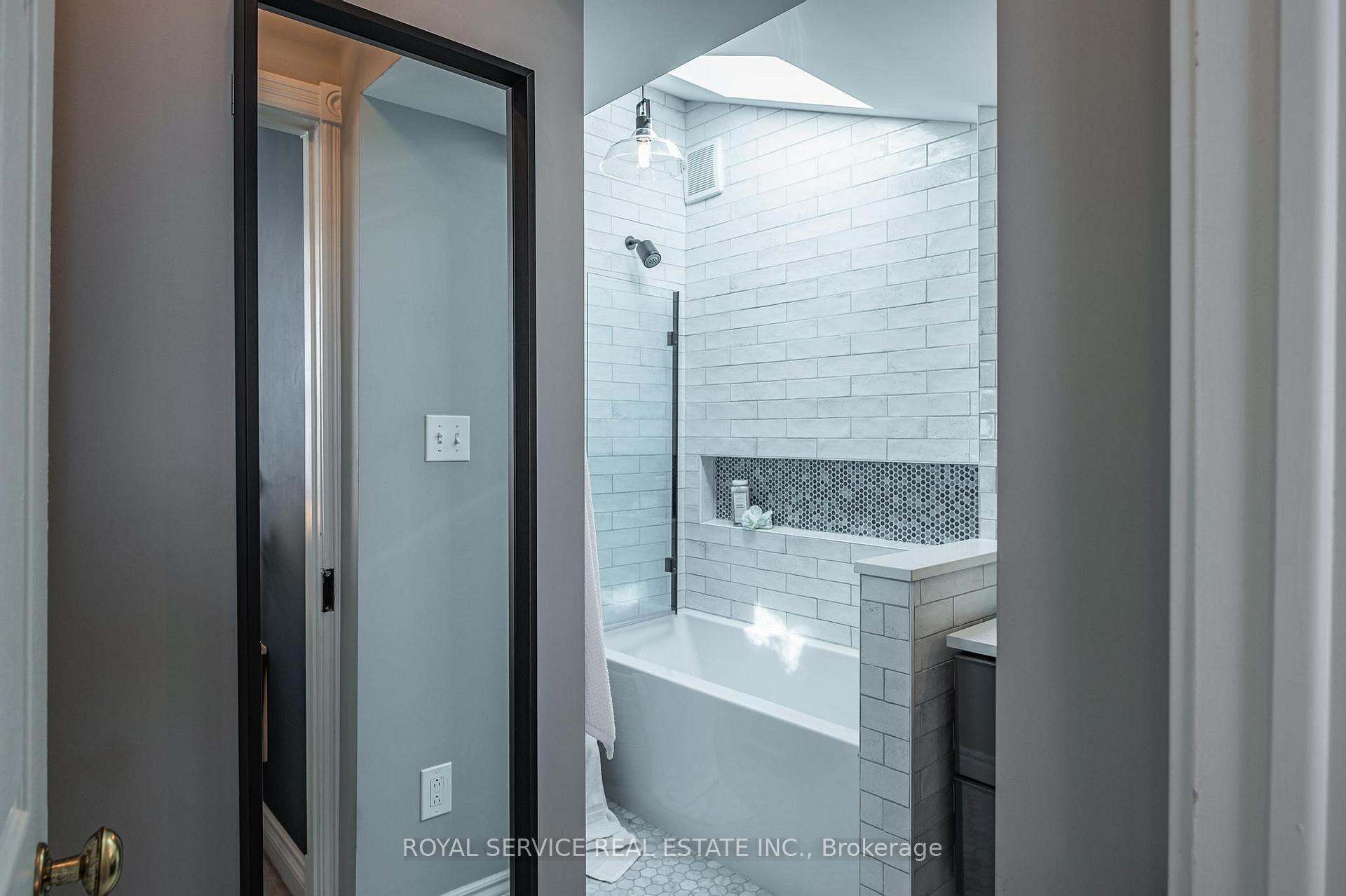 Photo 14 of 67 Duke Street, Clarington, Bowmanville — HOMEH