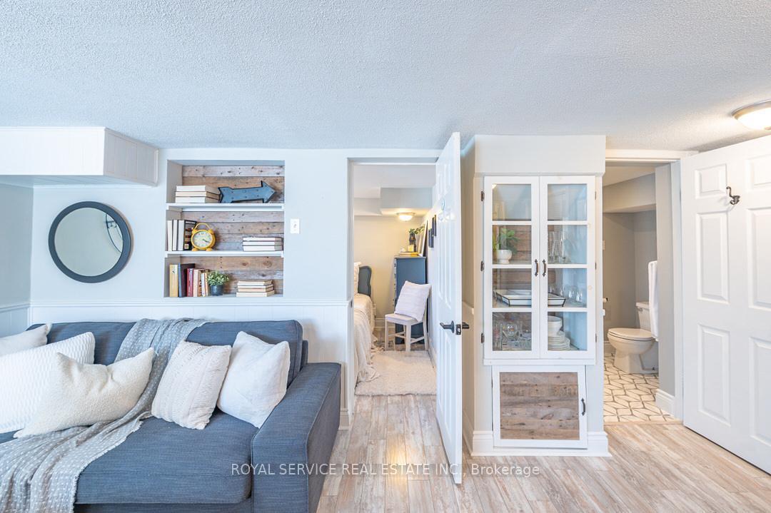 Photo 33 of 67 Duke Street, Clarington, Bowmanville — HOMEH