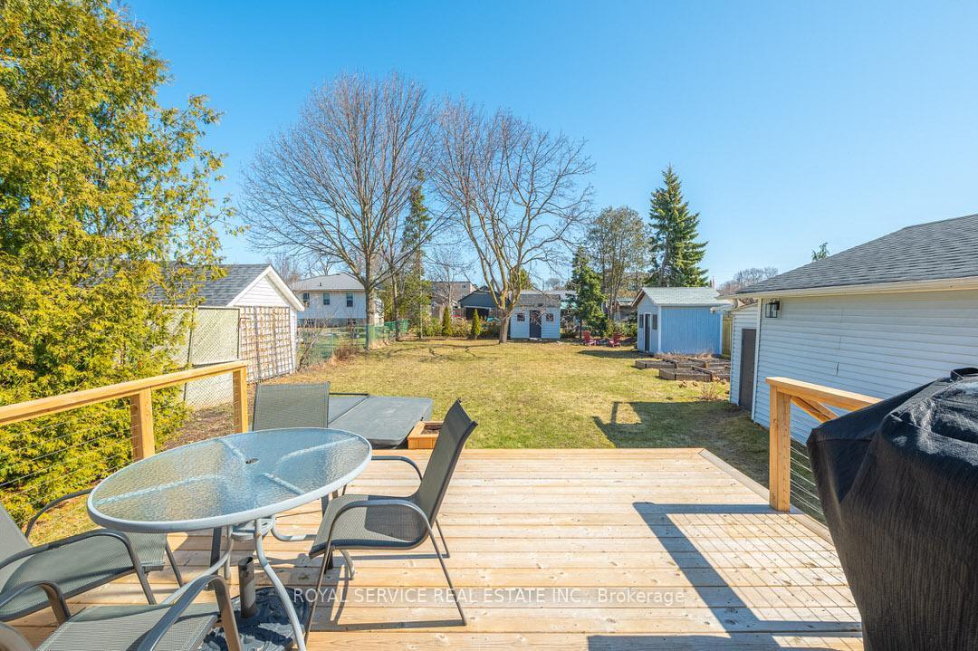 Photo 38 of 67 Duke Street, Clarington, Bowmanville — HOMEH
