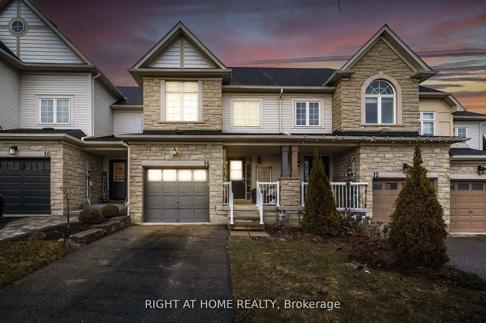 Photo 1 of 14 Dodds Square, Clarington, Bowmanville — HOMEH
