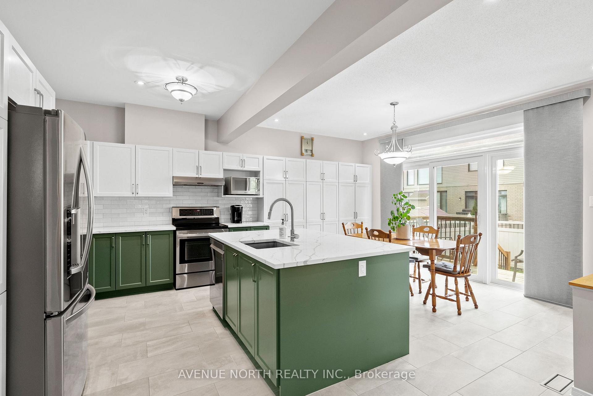 Photo 3 of 93 Whitestone Drive, Ottawa, Central Park — HOMEH