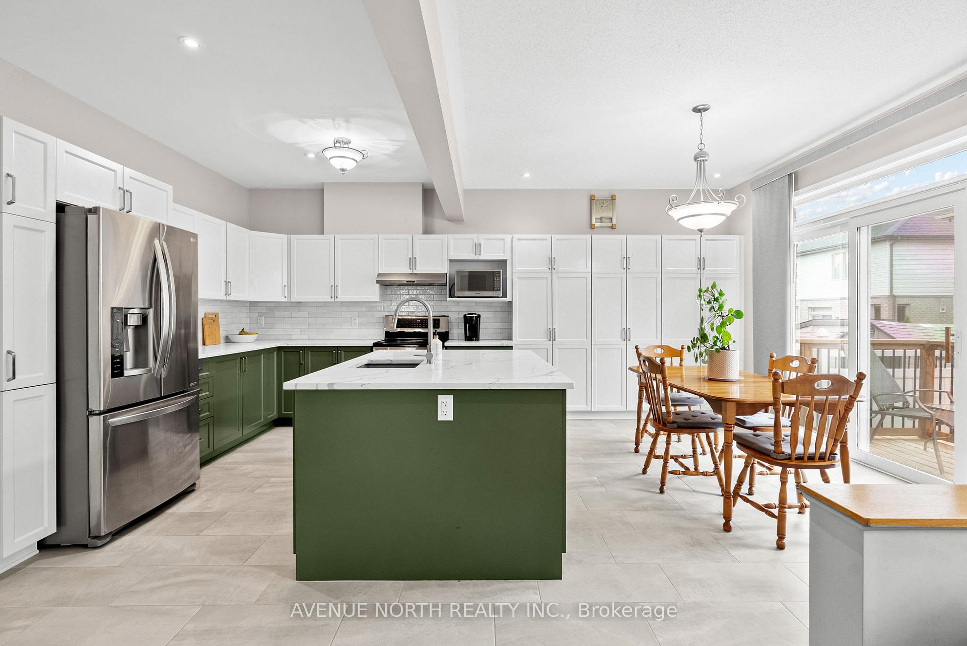Photo 8 of 93 Whitestone Drive, Ottawa, Central Park — HOMEH