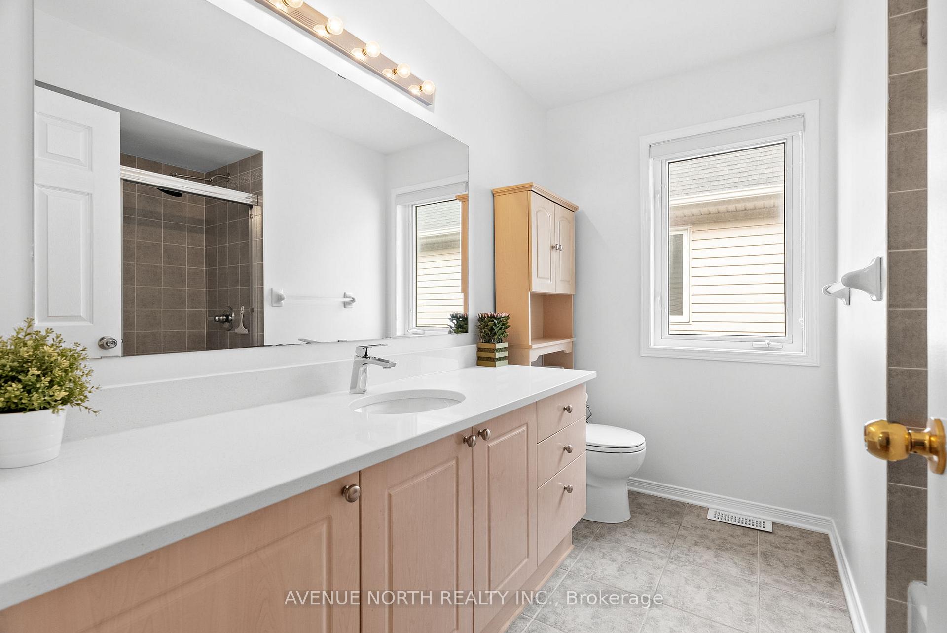 Photo 40 of 93 Whitestone Drive, Ottawa, Central Park — HOMEH
