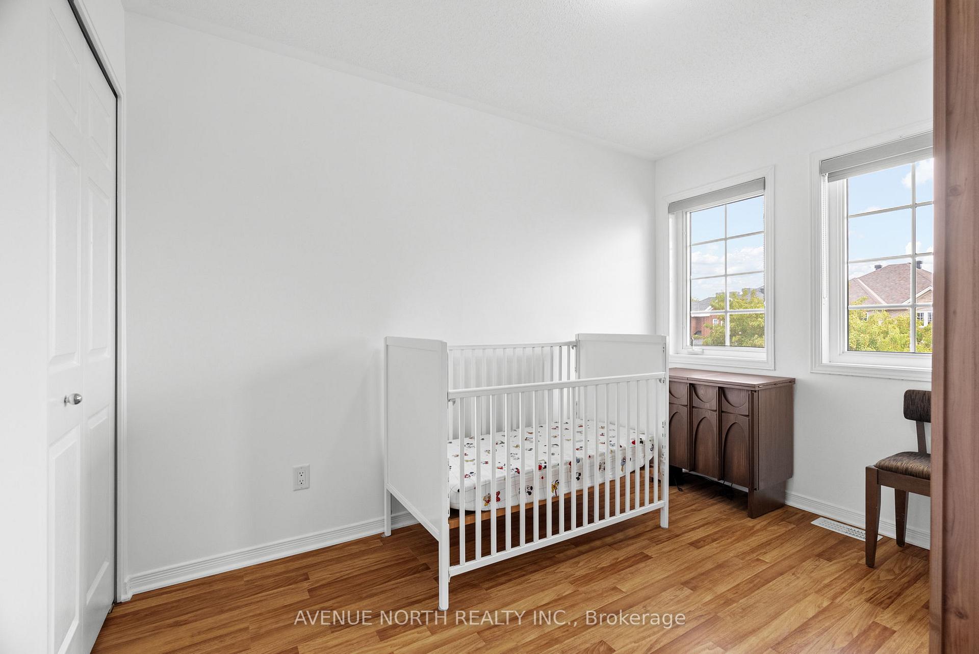 Photo 29 of 93 Whitestone Drive, Ottawa, Central Park — HOMEH