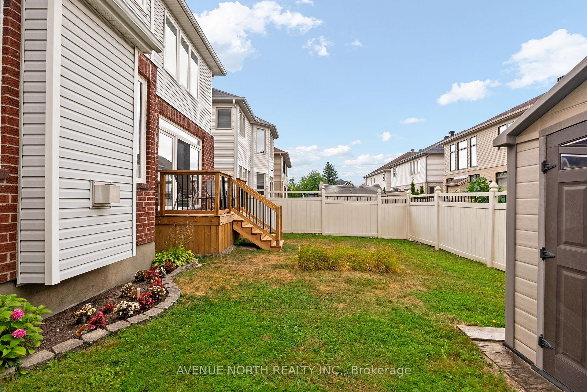 Photo 33 of 93 Whitestone Drive, Ottawa, Central Park — HOMEH