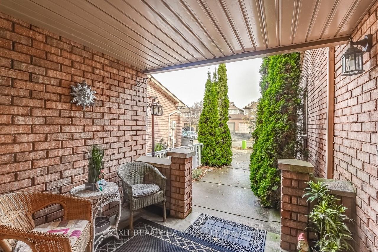 Photo 6 of 56 Hanton Crescent, Caledon, Bolton East — HOMEH