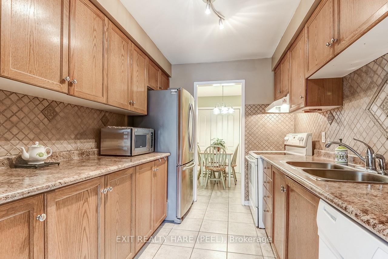 Photo 16 of 56 Hanton Crescent, Caledon, Bolton East — HOMEH