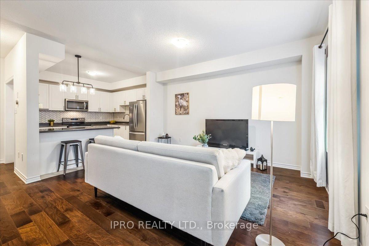 Photo 9 of Unit 91, 88 Decorso Drive, Guelph, Kortright East — HOMEH