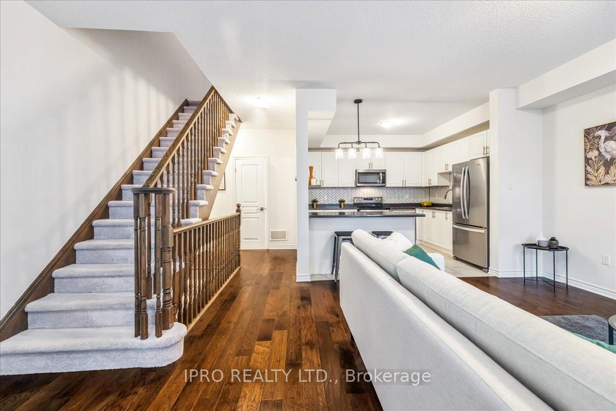 Photo 10 of Unit 91, 88 Decorso Drive, Guelph, Kortright East — HOMEH