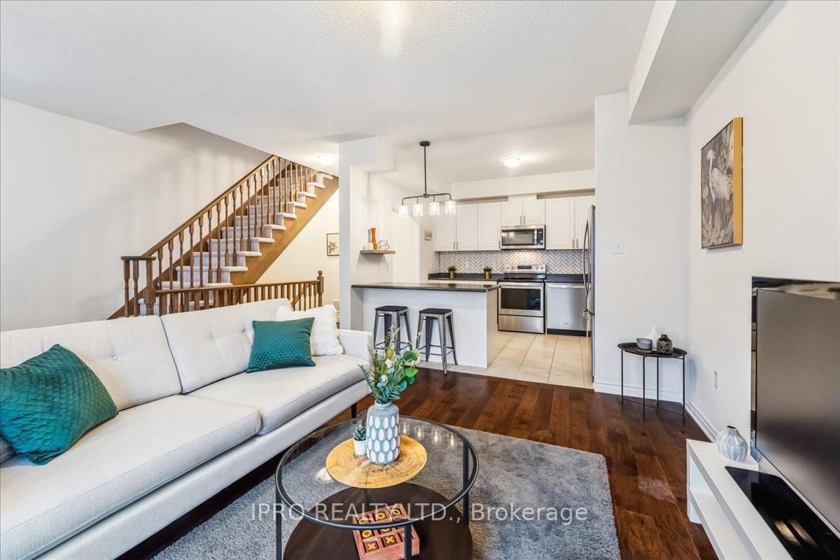 Photo 12 of Unit 91, 88 Decorso Drive, Guelph, Kortright East — HOMEH