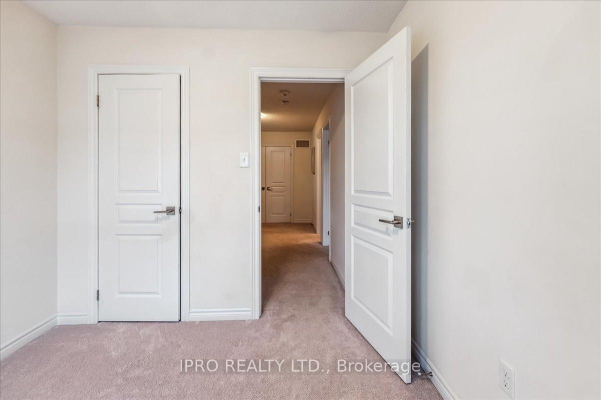 Photo 30 of Unit 91, 88 Decorso Drive, Guelph, Kortright East — HOMEH