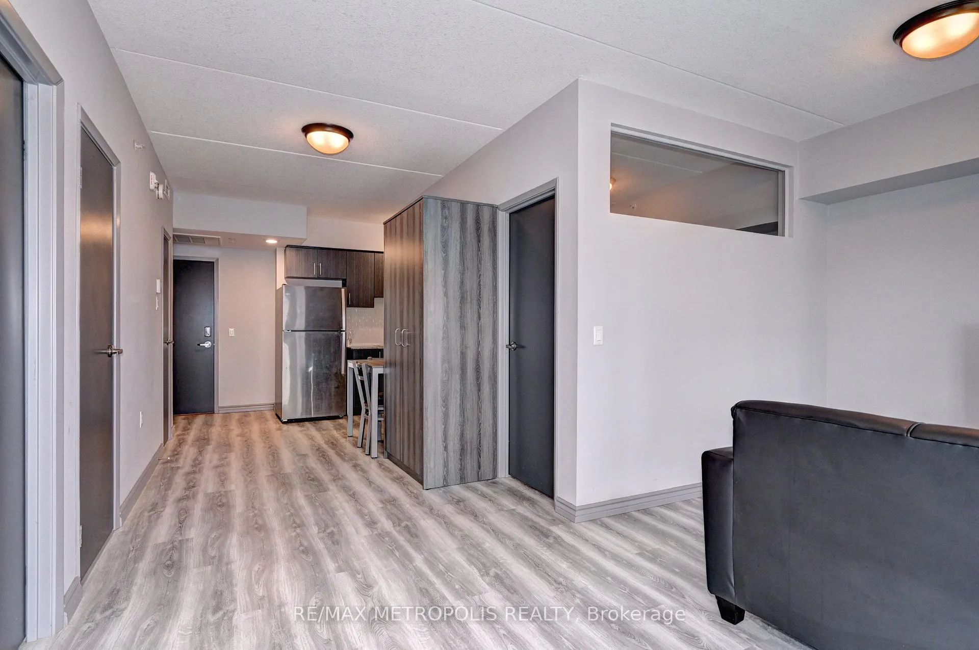 Photo 10 of Unit F305, 275 Larch St, Waterloo, Lakeshore Village — HOMEH