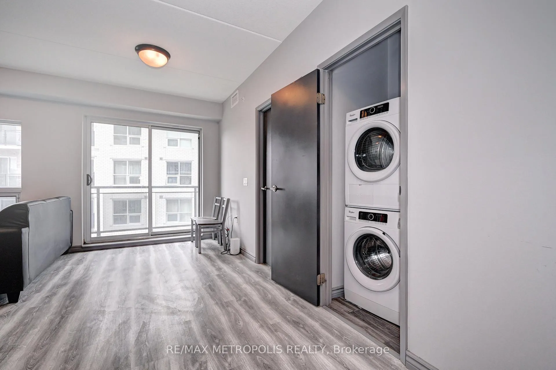 Photo 12 of Unit F305, 275 Larch St, Waterloo, Lakeshore Village — HOMEH