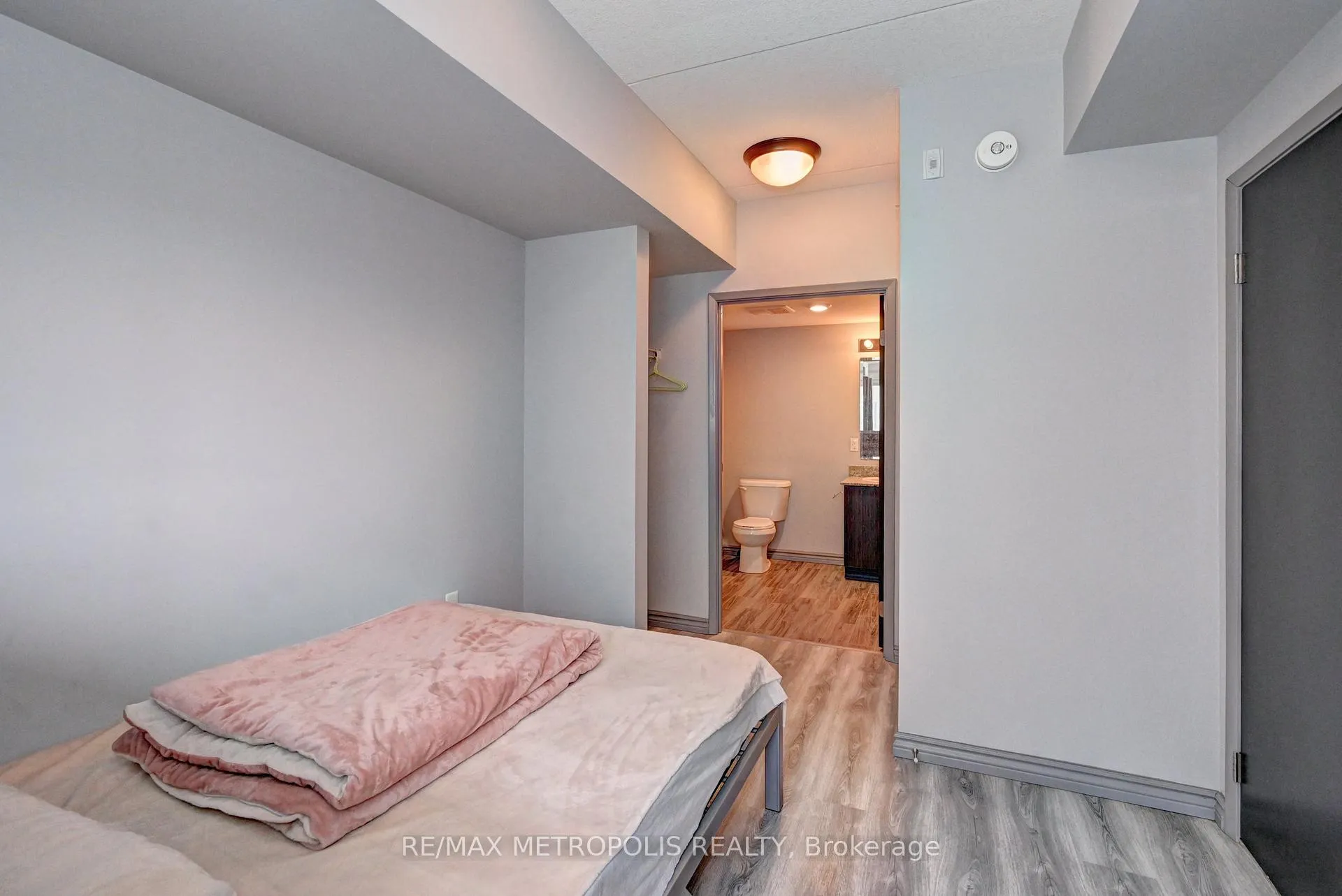 Photo 20 of Unit F305, 275 Larch St, Waterloo, Lakeshore Village — HOMEH