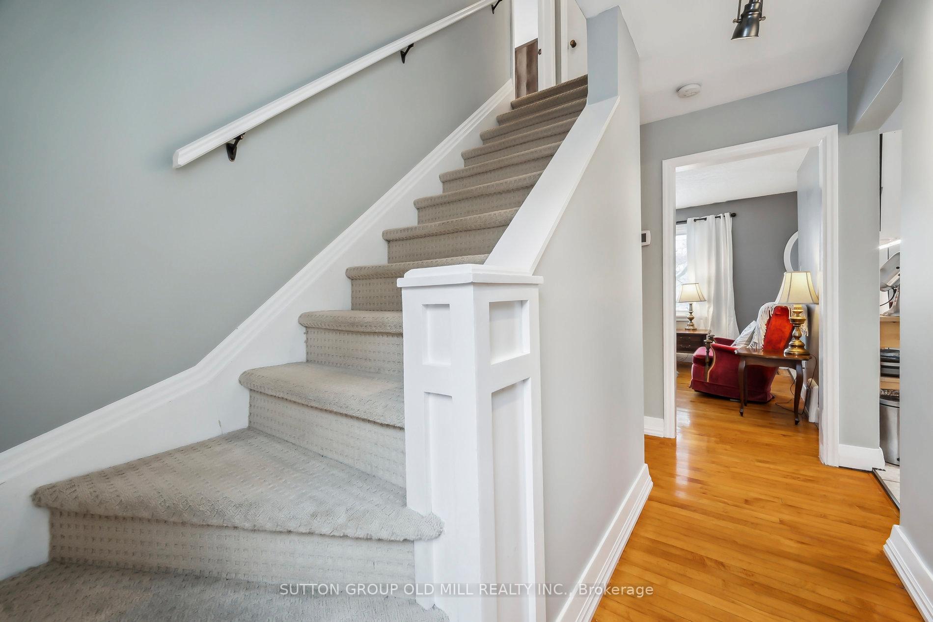 Photo 14 of 29 Vancouver Drive, Guelph, St. George's — HOMEH