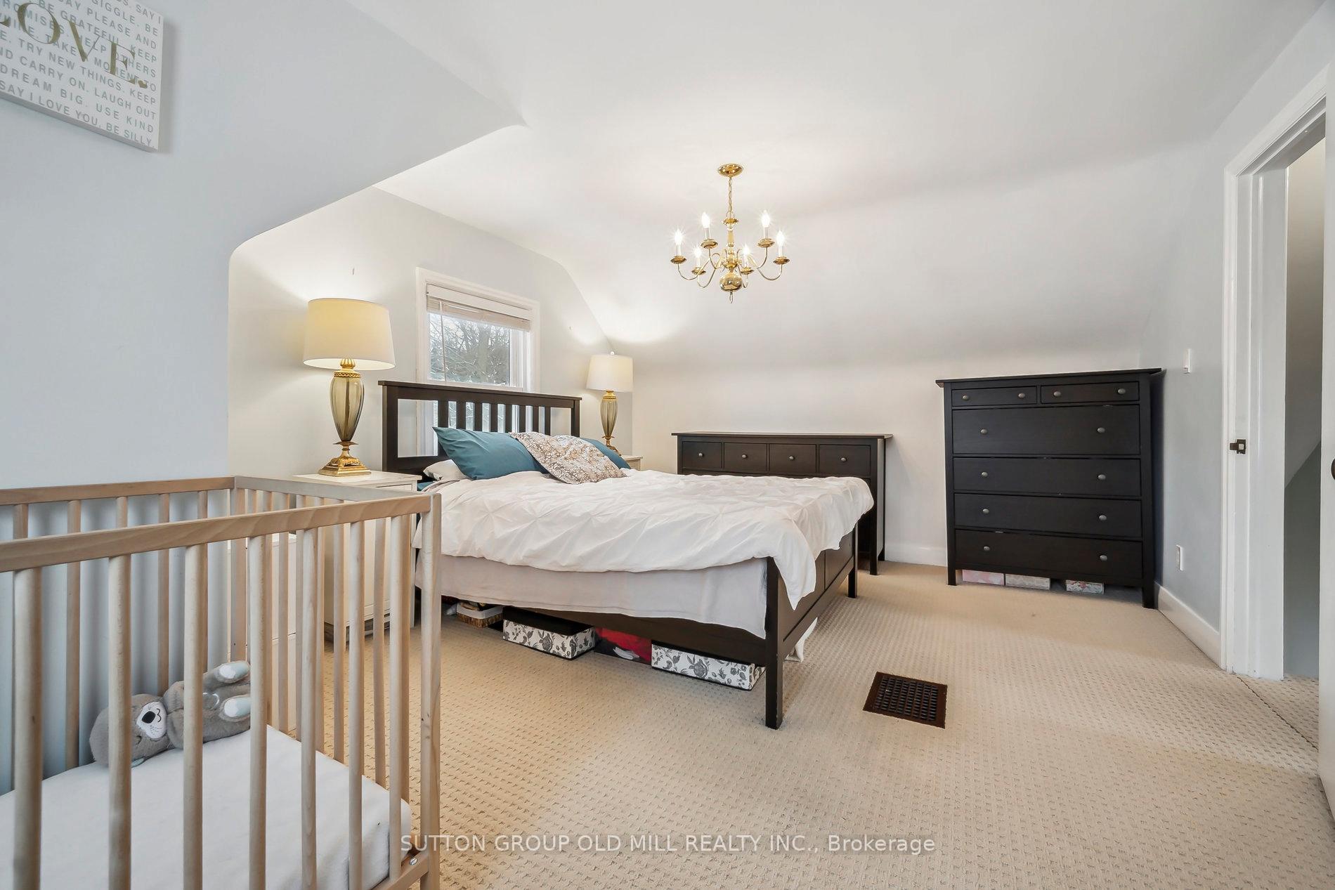 Photo 17 of 29 Vancouver Drive, Guelph, St. George's — HOMEH