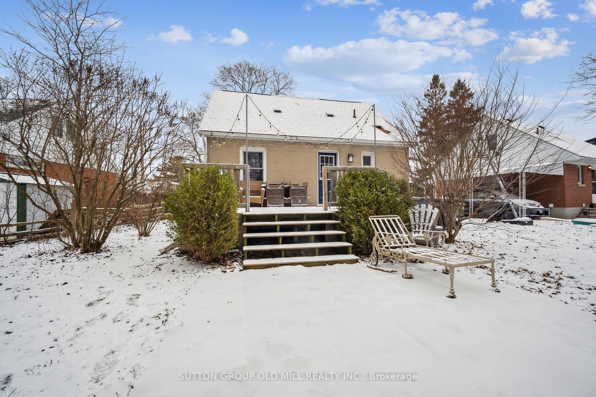 Photo 26 of 29 Vancouver Drive, Guelph, St. George's — HOMEH