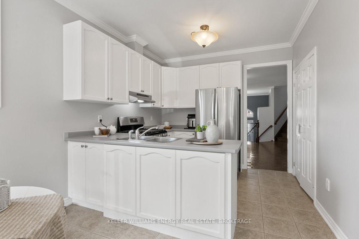 Photo 4 of 147 Nelson Street, Clarington, Bowmanville — HOMEH