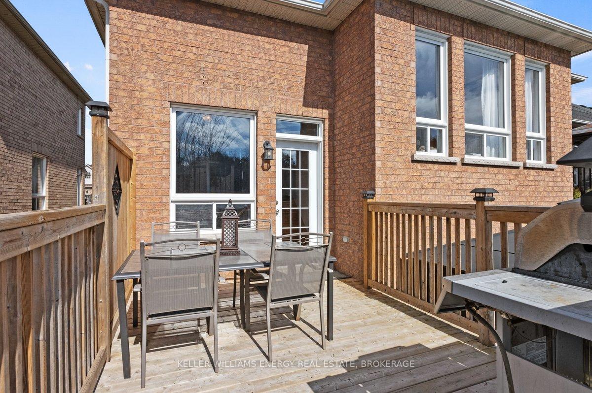Photo 17 of 147 Nelson Street, Clarington, Bowmanville — HOMEH