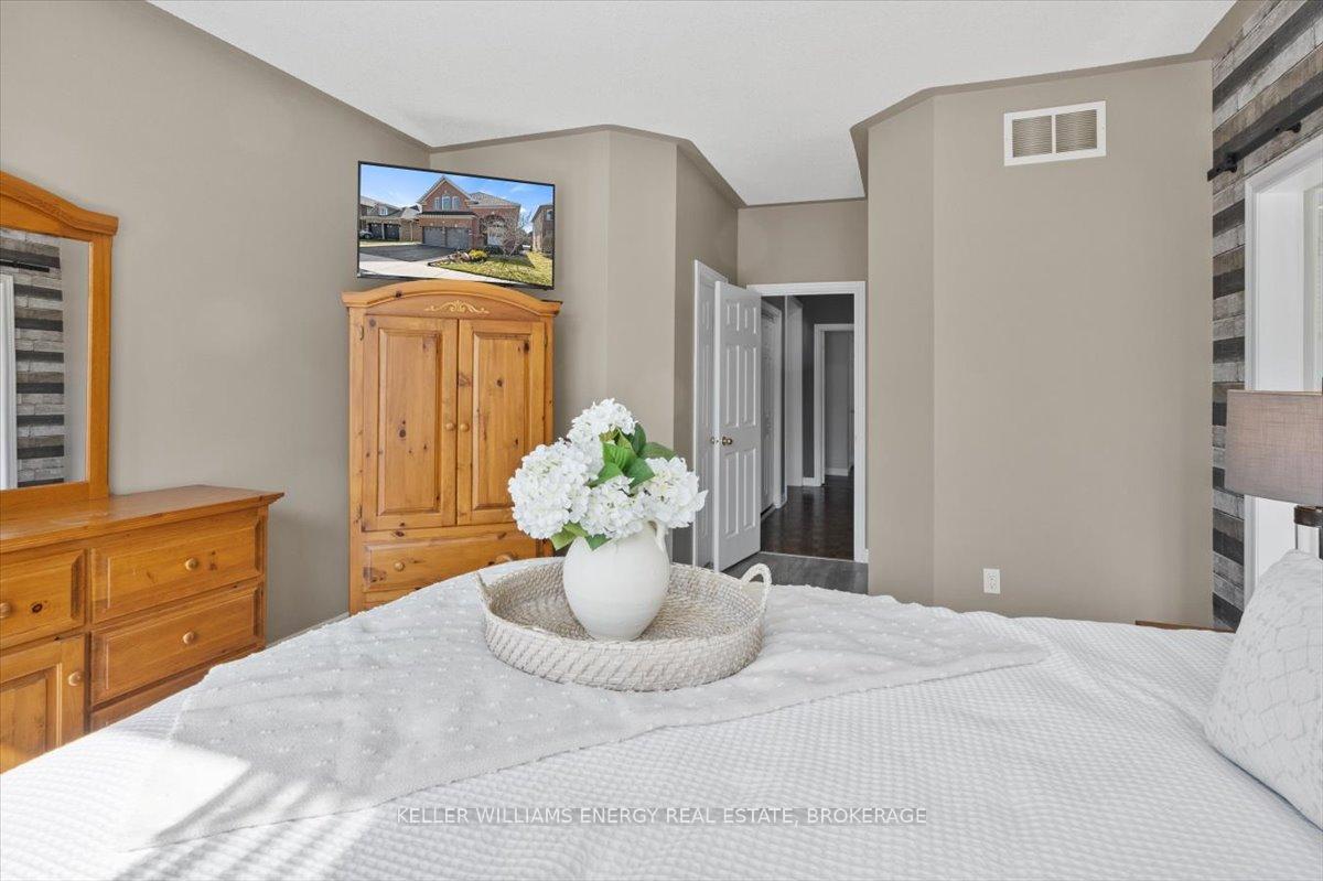 Photo 21 of 147 Nelson Street, Clarington, Bowmanville — HOMEH