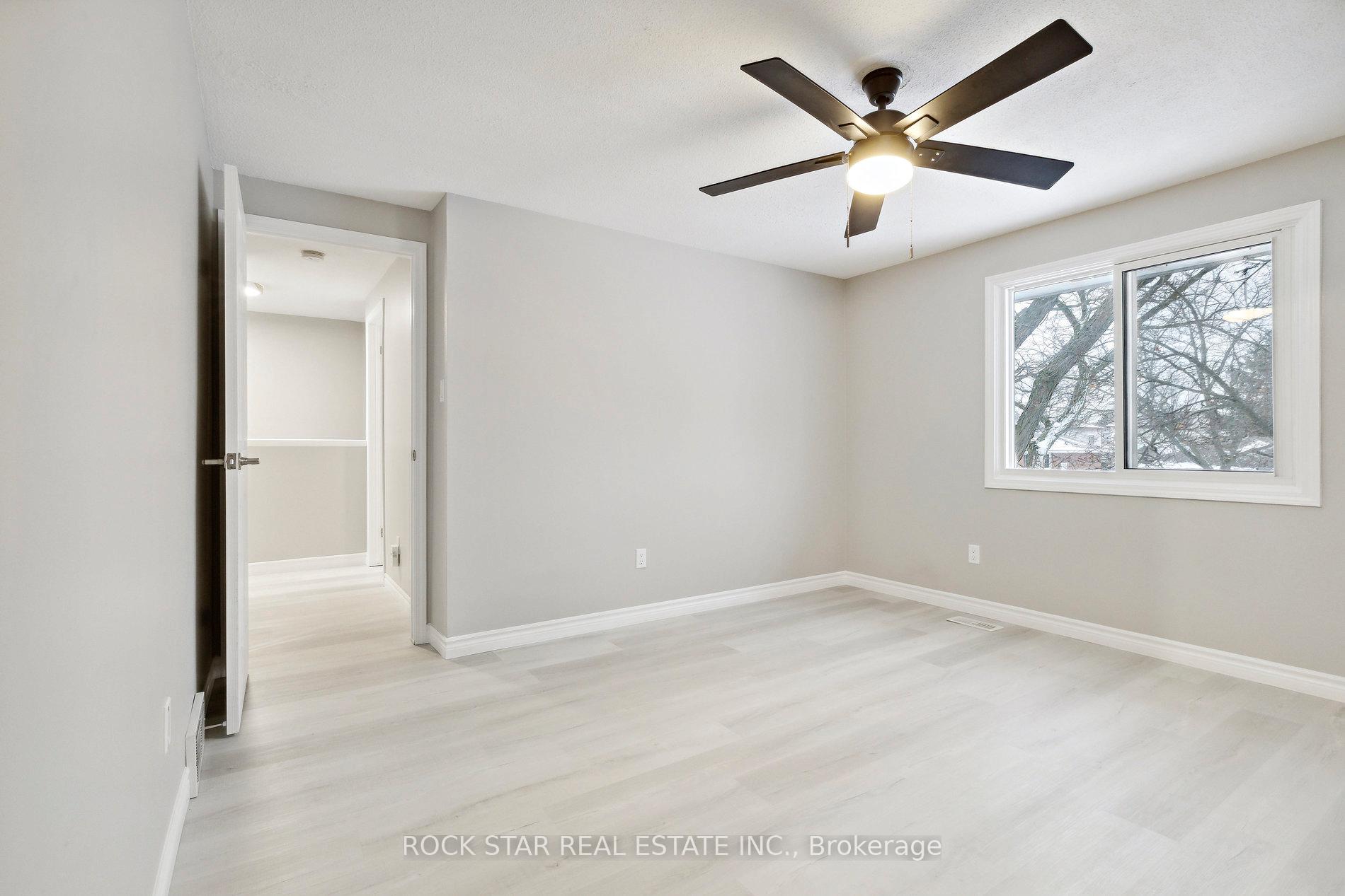 Photo 11 of 33 Upton Crescent, Guelph, Grange Road — HOMEH