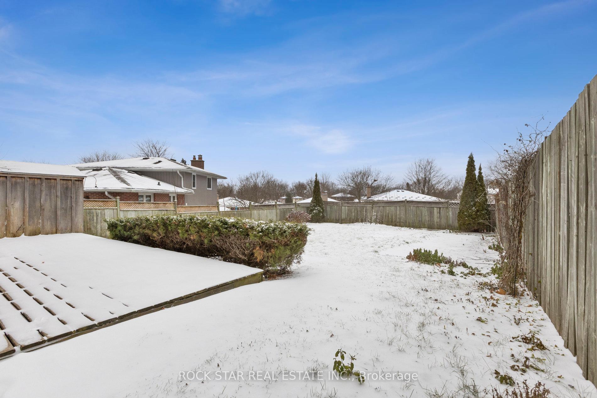 Photo 19 of 33 Upton Crescent, Guelph, Grange Road — HOMEH