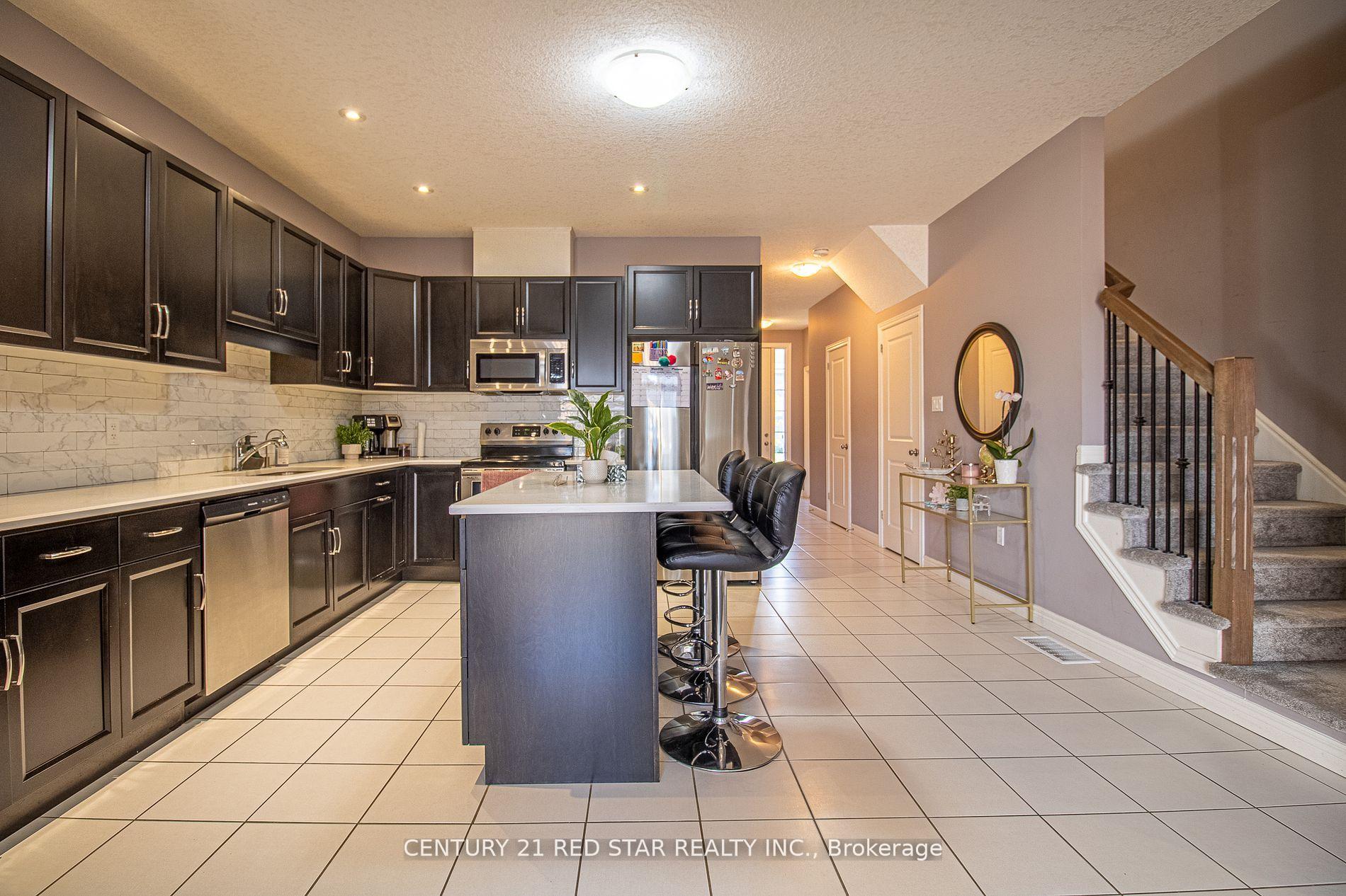 Photo 7 of 214 Poppy Drive E, Guelph, Pineridge/Westminster Woods — HOMEH