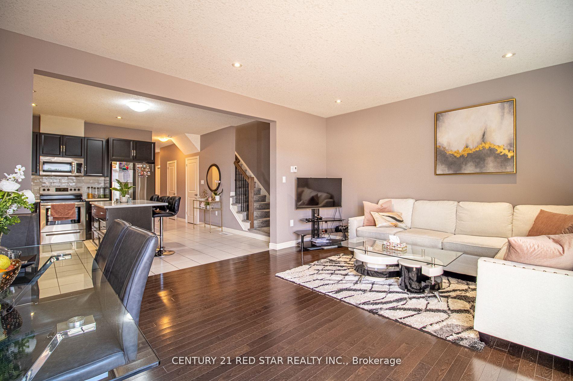 Photo 16 of 214 Poppy Drive E, Guelph, Pineridge/Westminster Woods — HOMEH