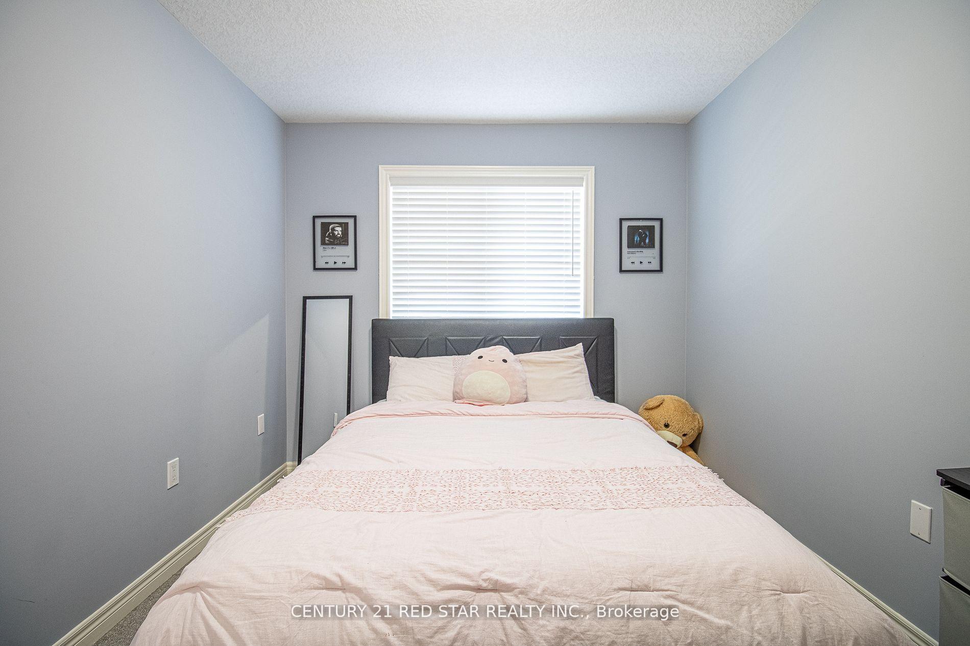 Photo 22 of 214 Poppy Drive E, Guelph, Pineridge/Westminster Woods — HOMEH