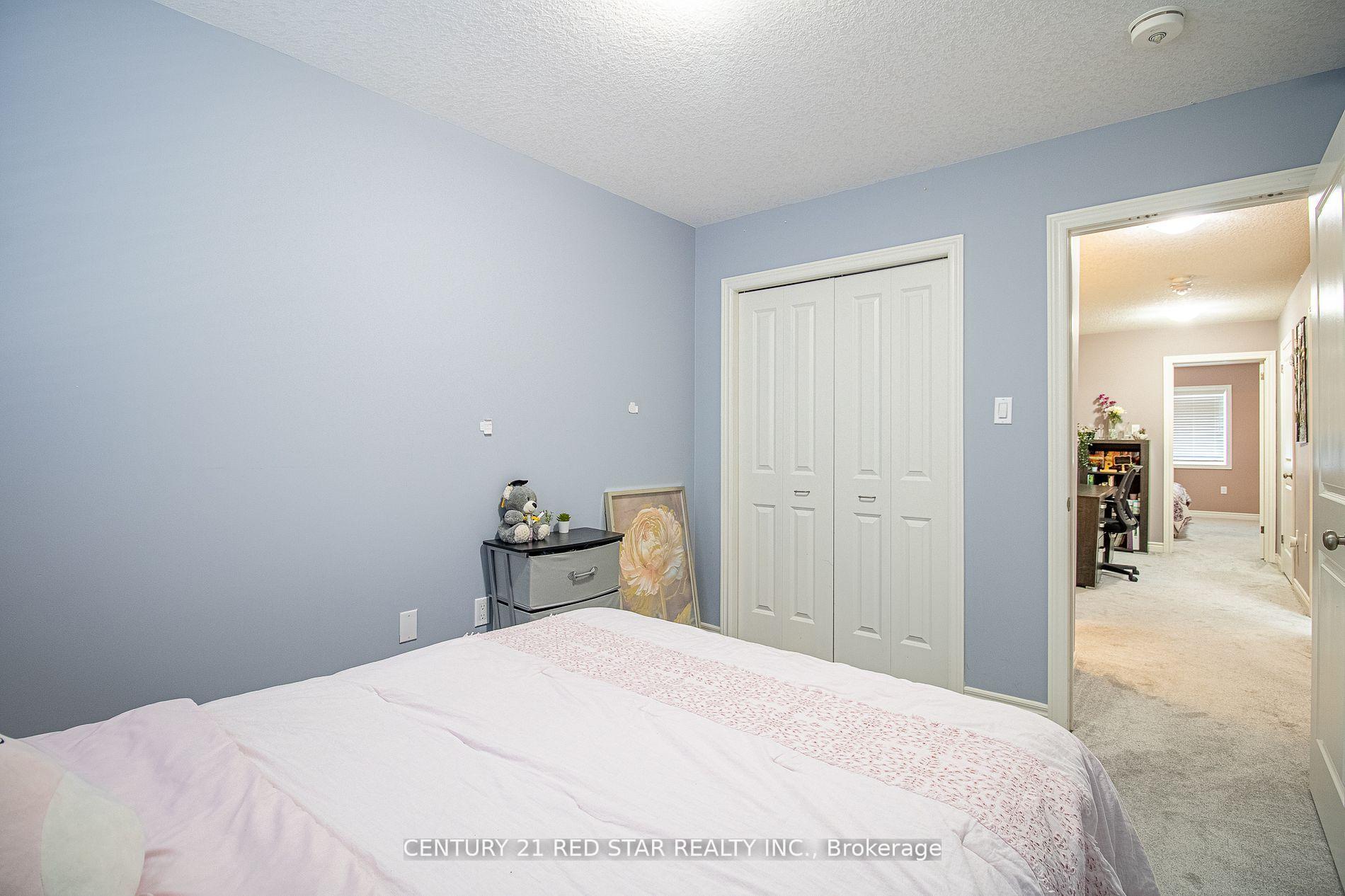 Photo 23 of 214 Poppy Drive E, Guelph, Pineridge/Westminster Woods — HOMEH