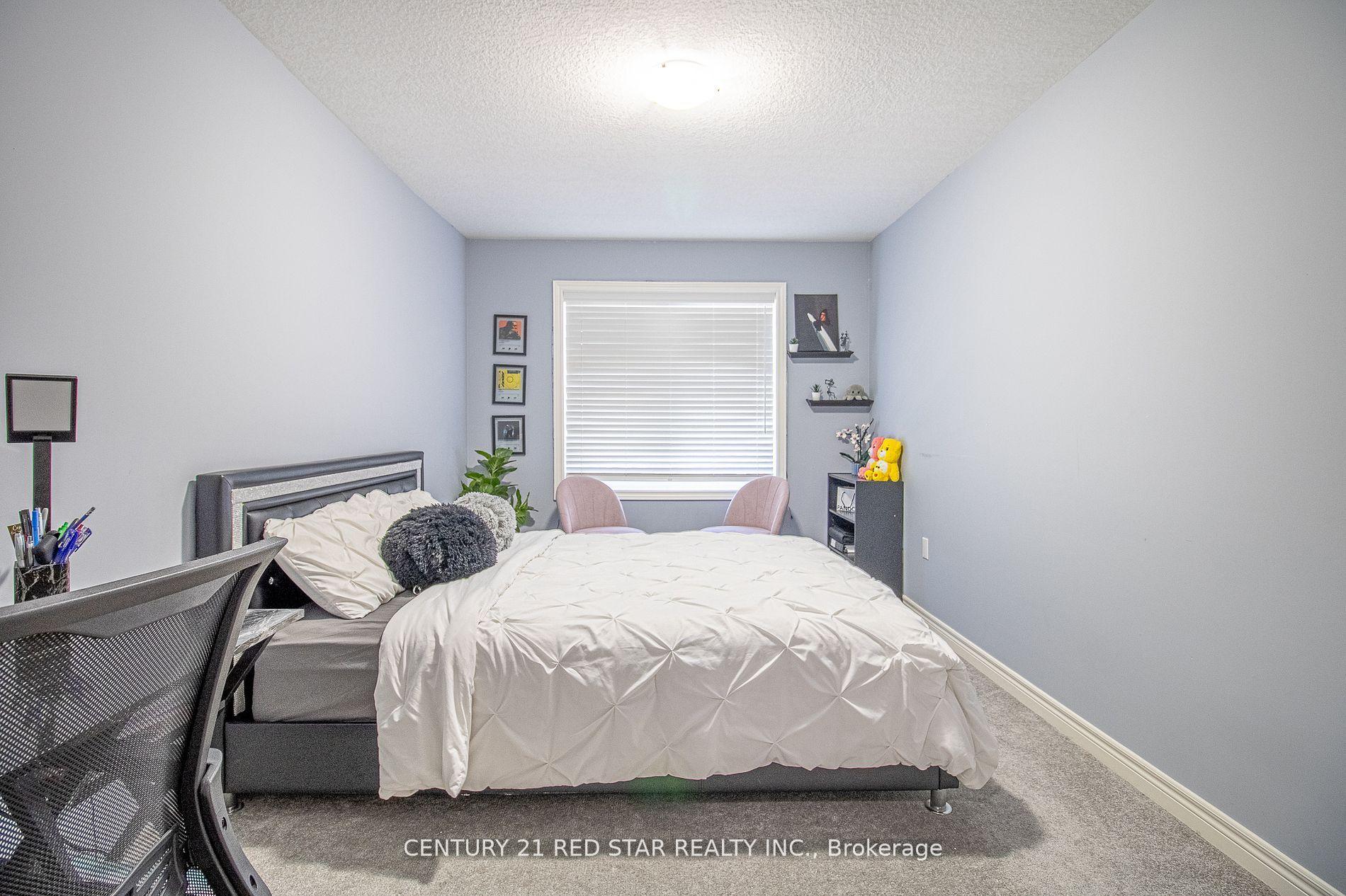 Photo 25 of 214 Poppy Drive E, Guelph, Pineridge/Westminster Woods — HOMEH