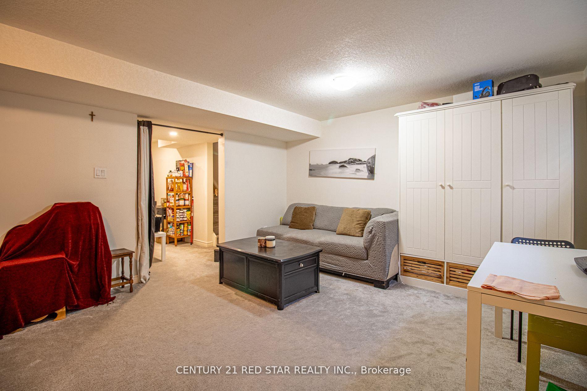 Photo 37 of 214 Poppy Drive E, Guelph, Pineridge/Westminster Woods — HOMEH