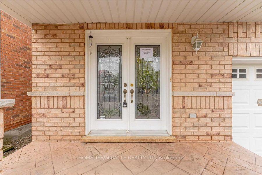 Photo 2 of 26 Savita Road, Brampton, Fletcher's Meadow — HOMEH